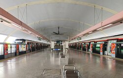 Holland Village MRT (D10), Retail #448171231